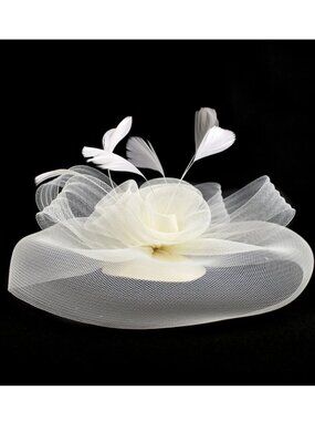 Caprilite - Ivory Fascinator
